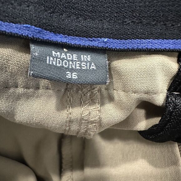 Eddie Bauer First Ascent Cargo Shorts Mens Size 36x9.5 Khaki Belted - Picture 3 of 6